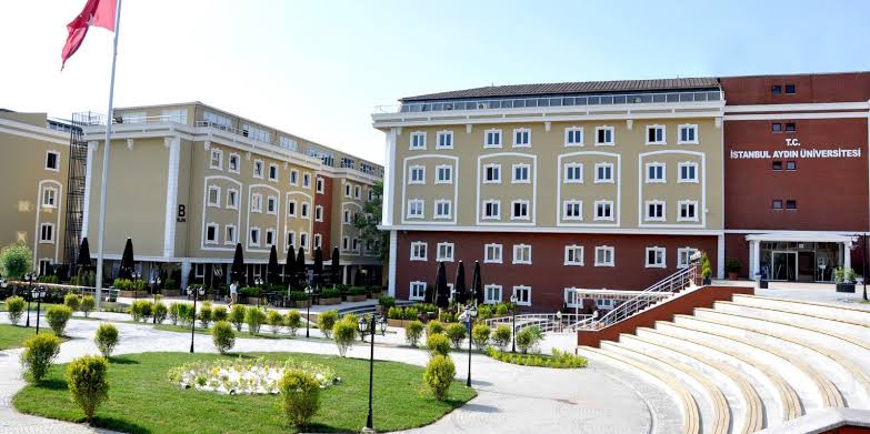 istanbul-aydin-universitesi-2843-1