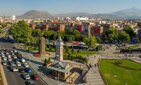 kayseri-universitesi-3